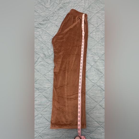 SKIMS Velour Wide Leg Sweatpants Track Pants - Picture 8 of 10